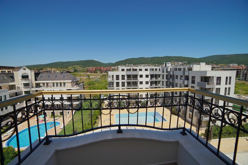 Harmony Suites Apartment Sveti Vlas Exteriör bild