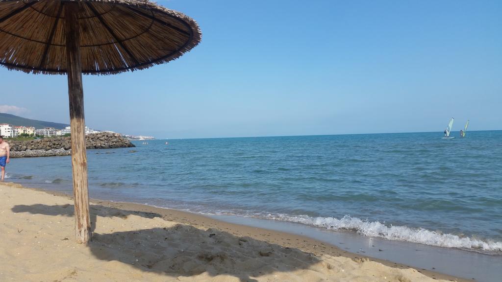 Harmony Suites Apartment Sveti Vlas Exteriör bild